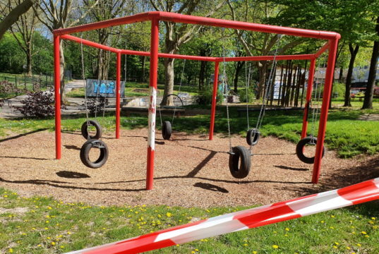 Am Donnerstag, 7. Mai, werden auch in Solingen die Spielplätze wieder geöffnet, teilt jetzt das Rathaus mit. Bolzplätze bleiben zunächst gesperrt. (Foto: © Bastian Glumm)