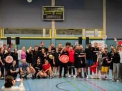 Gemeinschaft erleben: Die ‚Spielstadt – Kunst in Körbe‘ bringt in Solingen Sport, Kultur und Inklusion zusammen – ein Vorgeschmack auf das große Finale mit Inklusions-Lauf im Walder Stadion. (Foto: © Die Spielstadt)