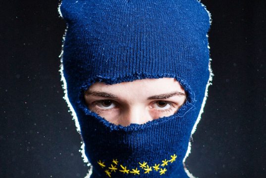 Mit ihrem neuesten Stück "EUROPA" geht das Spinatheater der europäischen Idee nach. (Foto: Jan Marco Schmitz)