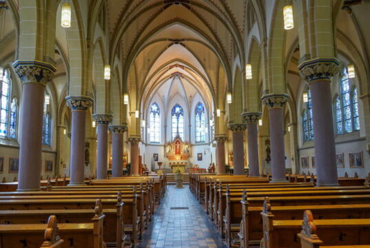Die Kirchengemeinde St. Sebastian lädt zum Wochenausklang wieder in die Kirche St. Joseph in Ohligs zum "Evensong" ein. (Foto: © St. Sebastian Solingen)