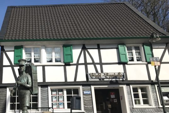 Die Geschäftsstelle der Stadt-Sparkasse Solingen in Burg. (Foto: © Stadt-Sparkasse Solingen)