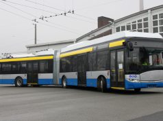 Ein echtes Schmuckstück: Solingens erster Batterie-Oberleitungs-Bus (BOB) auf dem Betriebshof der Stadtwerke an der Weidenstraße. (Foto: © Stadtwerke Solingen)
