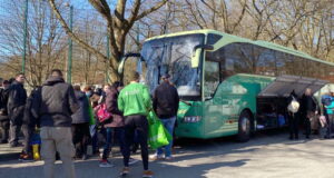 Die Stadtwerke und die Firma Wiedenhoff holten jetzt 45 Kriegsflüchtlinge von der polnisch-ukrainischen Grenze nach Solingen. (Foto: © Stadtwerke Solingen)