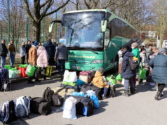 Am Freitag brachten die Stadtwerke im Rahmen einer Hilfsaktion weitere 47 ukrainische Flüchtlinge von der polnischen Grenze nach Solingen. (Foto: © Bastian Glumm)