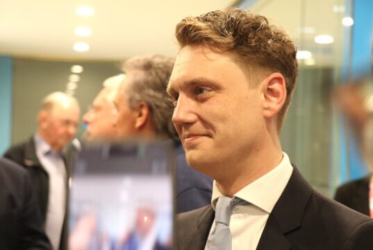 Daniel Flemm (CDU) wird nach dem amtlich bestätigten Ergebnis der Stichwahl neuer Oberbürgermeister von Solingen. (Foto: © Bastian Glumm)