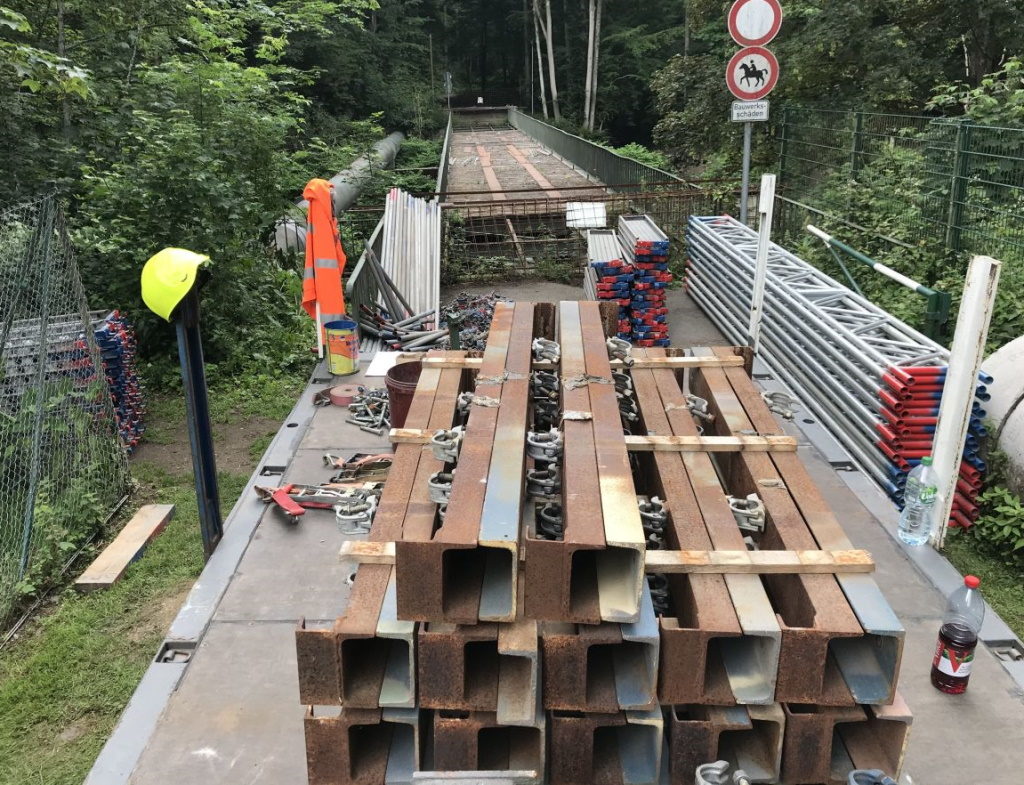 In dieser Woche beginnen die Vorbereitungen zum Abbruch der Strohner Brücke. Das teilt jetzt das Rathaus mit. Die Brücke wird zunächst eingerüstet. (Foto: © Stadt Solingen)