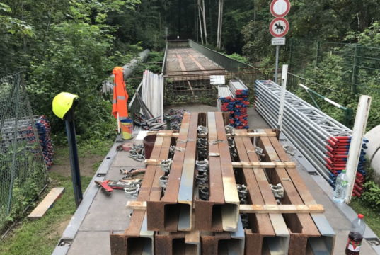 In dieser Woche beginnen die Vorbereitungen zum Abbruch der Strohner Brücke. Das teilt jetzt das Rathaus mit. Die Brücke wird zunächst eingerüstet. (Foto: © Stadt Solingen)