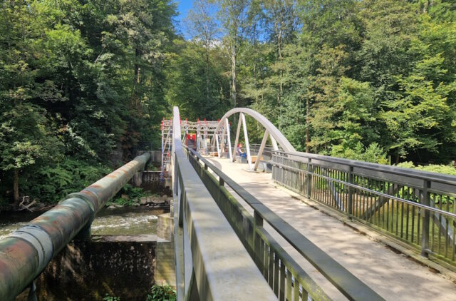 An und auf der Strohner Brücke finden Bauarbeiten statt. (Foto: © Bastian Glumm)