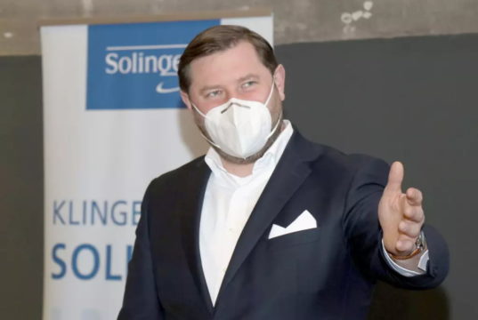 Tim Kurzbach, Oberbürgermeister der Stadt Solingen. (Foto: © Bastian Glumm)