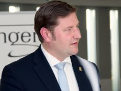 Oberbürgermeister Tim Kurzbach ist sauer. Die JHW Rheinand habe die Stadtverwaltung in Sachen Schließung der Burger Jugendherberge vor vollendete Tatsachen gestellt und ein Gesprächsangebot ausgeschlagen. (Archivfoto: © B. Glumm)