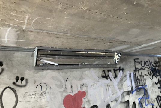 Wegen Vandalismusschäden musste die Unterführung Goerdelerstraße / Florastraße am Dienstagnachmittag gesperrt werden. (Foto: © Stadt Solingen)