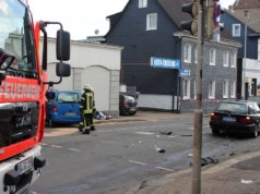 Auf der Katternberger Straße kam es am Sonntagabend zu einem schweren Verkehrsunfall mit zwei verletzten Personen. (Foto: © Das SolingenMagazin)