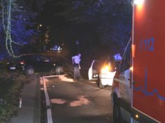 Auf der Kotzerter Straße in Wald verlor am späten Mittwochabend, gegen 23.45 Uhr, ein alkoholisierter BMW-Fahrer die Kontrolle über sein Fahrzeug. (Foto: © Das SolingenMagazin)