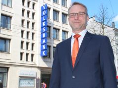 Torsten Lohe ist Baufinanzierungsexperte der Volksbank Remscheid-Solingen eG. Er berät seine Kunden im Baufinanziergungscenter der Filiale an der Kölner Straße. (Foto: © B. Glumm)