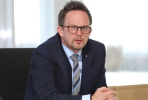 Christian T. Fried ist Vorstandsmitglied der Volksbank im Bergischen Land. (Foto: © Bastian Glumm)