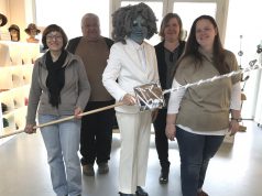 Am 17. November ist bundesweiter Vorlesetag. Der Solinger Südpark macht wieder eine VorleseNacht daraus. "Schmöker-Lotte" führt durch die vier Locations. (Foto: © Südpark Solingen)