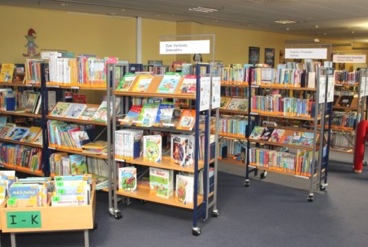 Die Solinger Stadtbibliothek an der Mummstraße. (Foto: © Bastian Glumm)