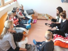 Beim Bundesweiten Vorlesetag wurde gestern in ganz Deutschland vorgelesen, auch in Solingen gab es zahlreiche Aktionen in Kitas und Schulen. Wie hier in der Kita "Opderhüh" an der Höhscheider Straße. (Foto: © Bastian Glumm)