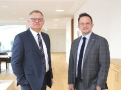 Andreas Otto (li.) und Christian Fried bilden das neue Vorstands-Team der Volksbank im Bergischen Land. (Foto: © Bastian Glumm)