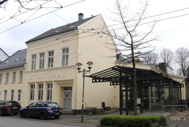 Der Walder Stadtsaal an der Friedrich-Ebert-Straße. (Foto: © Bastian Glumm)