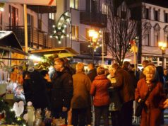 Der Walder Bürgerverein lädt von Freitag bis Sonntag wieder zum Weihnachtsdorf auf den Kirchplatz und in den "Schlauch" ein. (Archivfoto: © Martina Hörle)