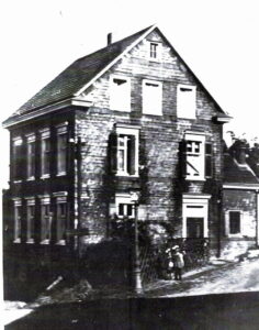 Das Haus der Familie Glumm an der Hasselstraße wurde bei den schweren Luftangriffen im November 1944 komplett zerstört. (Foto: privat)