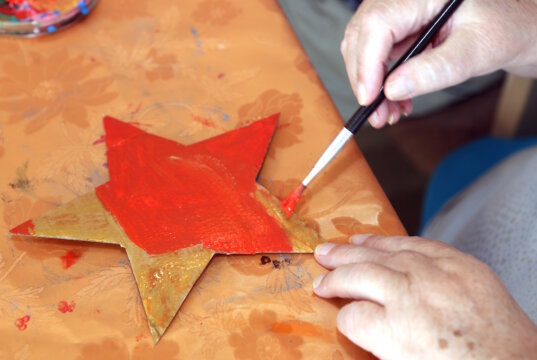 Am 25. November lädt das St. Joseph Altenheim in Ohligs von 14.00 bis 18.30 Uhr zum traditionellen Adventsbasar ein. (Foto: © Kplus Gruppe)