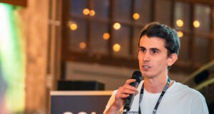 Wellenpuls: Solinger Startup gewinnt internationalen Gründerpreis in Tunis Christian Senfleben, Gründer des Solinger HealthTech-Startups Wellenpuls, wurde mit dem internationalen Creative Young Entrepreneur Award der Junior Chamber International ausgezeichnet. (Foto: © Daniel Rüsseler)