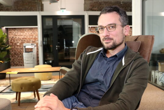 Evgeniy Khavkin ist Technologie-Manager im 3D Startup Campus im Gründer- und Technologiezentrum Solingen. (Foto: © Bastian Glumm)