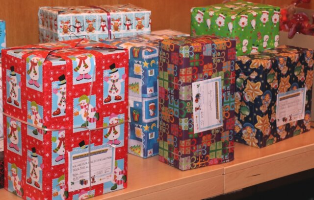 Die Solinger Tafel muss ihre beliebte Wunschzettel-Weihnachtsaktion in diesem Jahr ausfallen lassen. (Archivfoto: © Bastian Glumm)