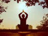 Yoga Arten oder auch Yoga Stile sind so vielfältig wie die Menschen, die sie praktizieren. Jeder Stil hat seinen eigenen Schwerpunkt. (Foto von Prasanth Inturi/Pexels)