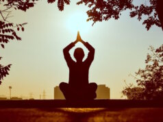 Yoga Arten oder auch Yoga Stile sind so vielfältig wie die Menschen, die sie praktizieren. Jeder Stil hat seinen eigenen Schwerpunkt. (Foto von Prasanth Inturi/Pexels)