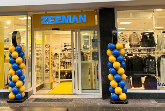 Das niederländische Unternehmen Zeeman hat seine Niederlassung in der Solinger Innenstadt komplett renoviert. (Foto: © Zeeman)