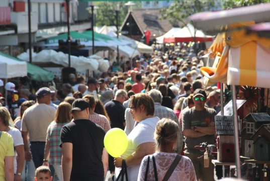 Die Konzession für den Zöppkesmarkt läuft aus: Die Stadt Solingen sucht per Ausschreibung einen Ausrichter für den kommenden Zeitraum. (Archivfoto: © Bastian Glumm)
